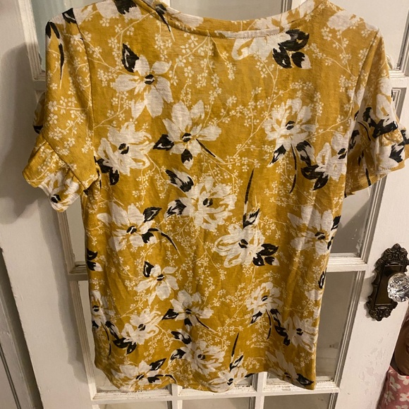 Maurices Mustard Floral Short Sleeve Top - Picture 2 of 4